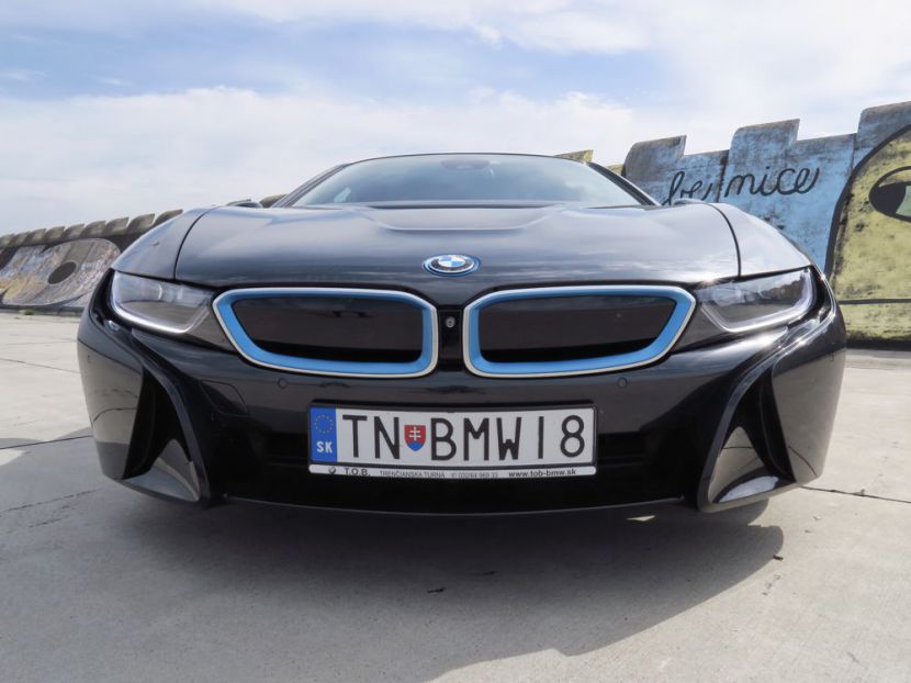 BMW i8