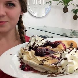 MAjiteľka Diana so svojimi výtvormi